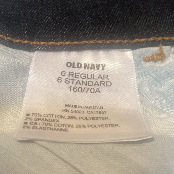 OLD NAVY NWT Size 6 Dark Blue The Rock Star Bermuda Blue Jean Shorts - Picture 12 of 12